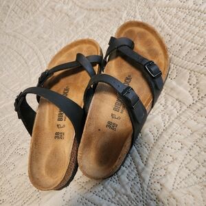 Birkenstock Mayari sandal